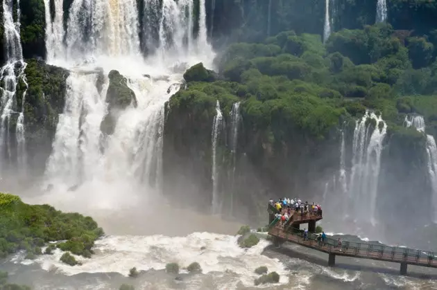 Perspettiva fil-Parque das Augas