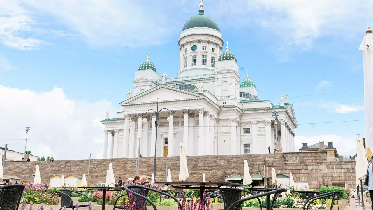 Helsinki restoranları qastronomik görüş nöqtəsi yaratmaq üçün mərkəzdə toplaşır