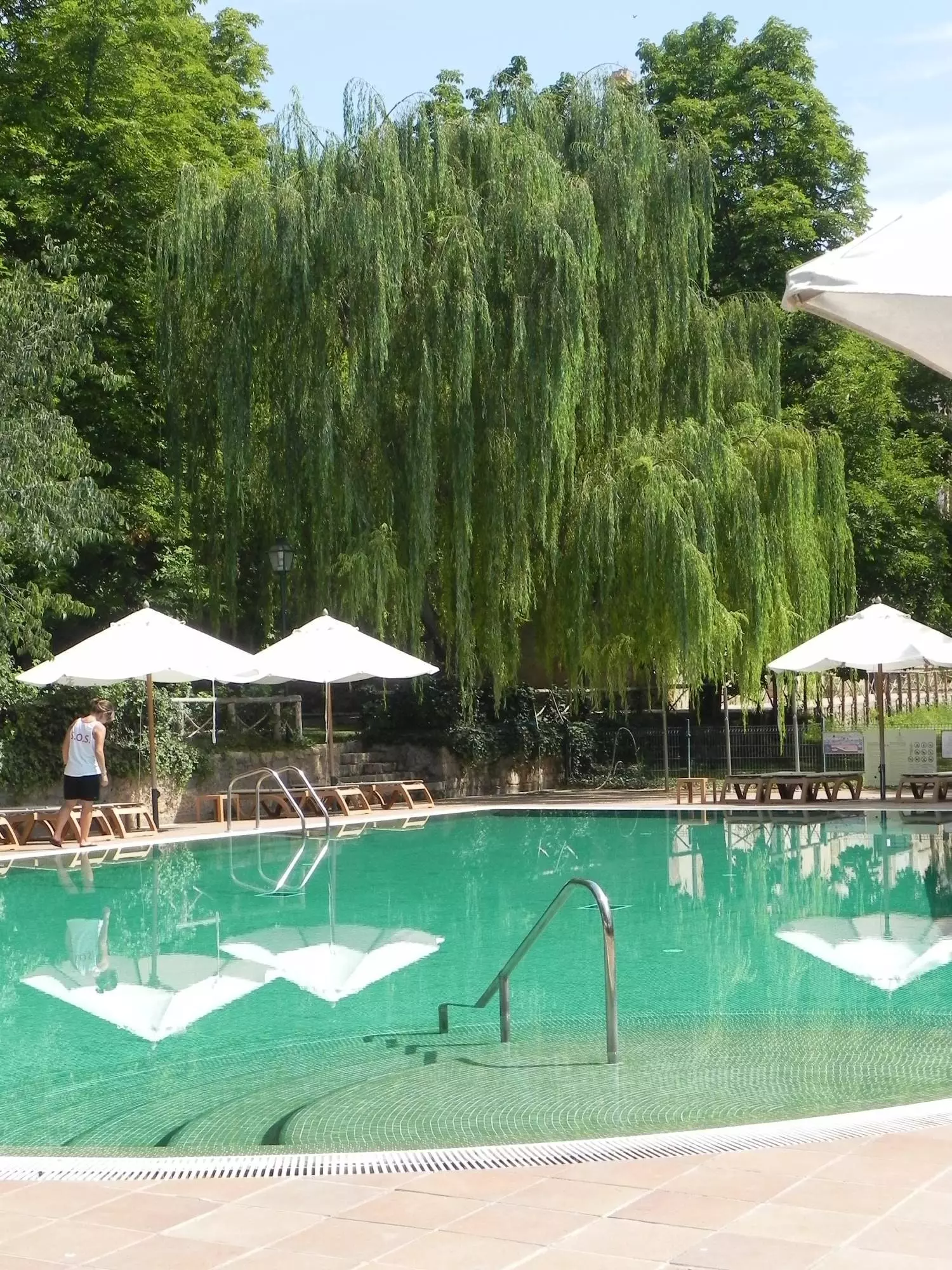 Sarà aperta anche la piscina