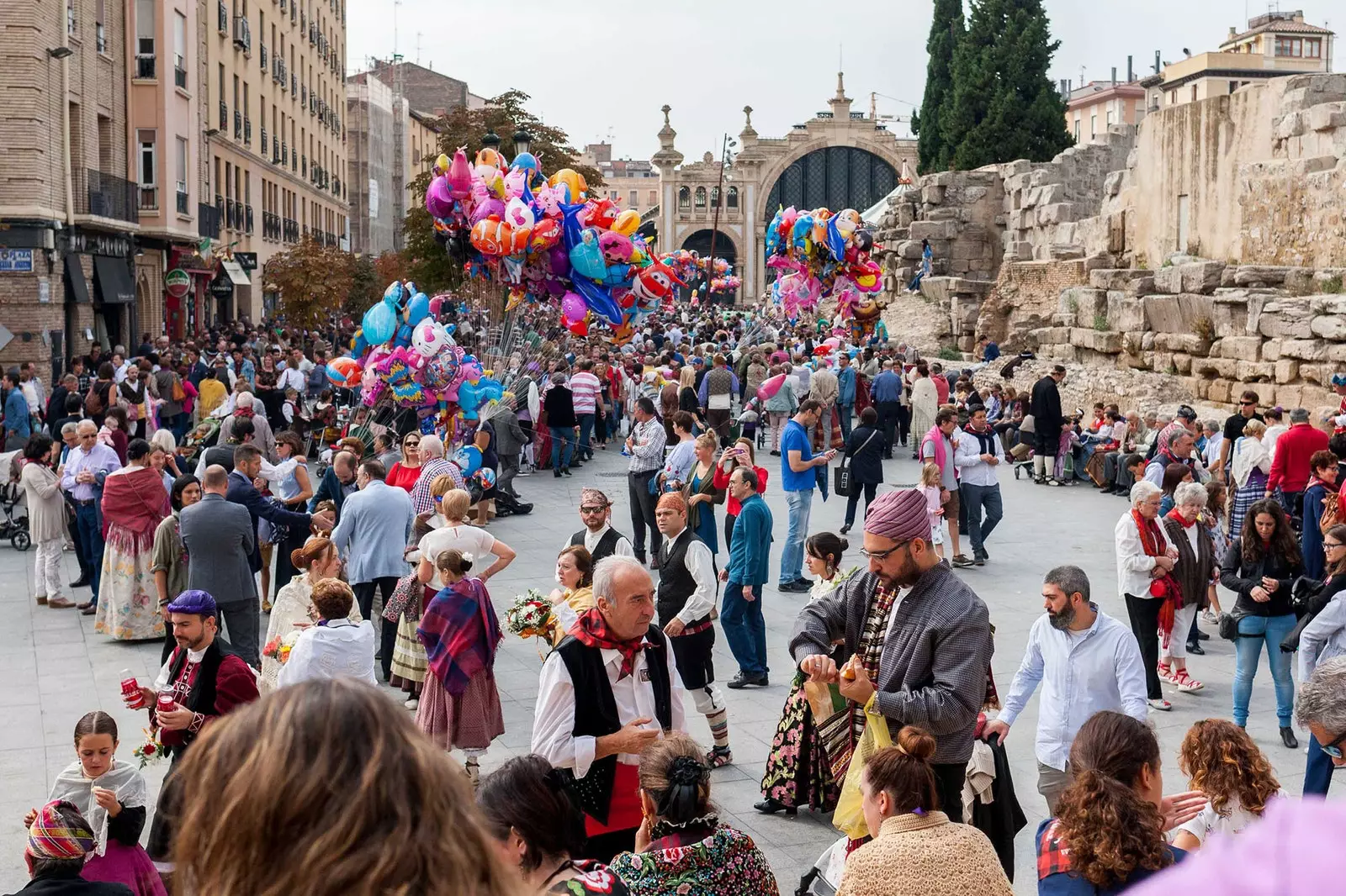 Zaragoza tiċċelebra l-ewwel offerta tal-fjuri virtwali tagħha