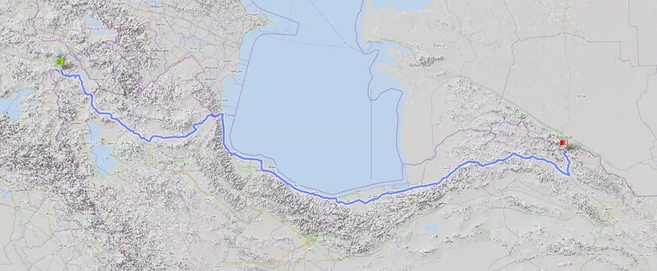 이란을 달리는 크리스티나 팔튼의 루트 1840km