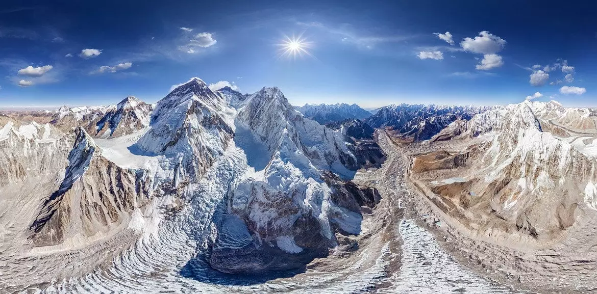 Mount Everest vu 7.300 Meter