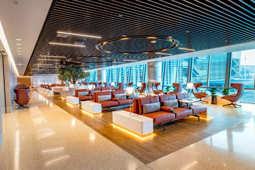 Qatar Airways Silver Gold და Platinum Lounges დოჰაში