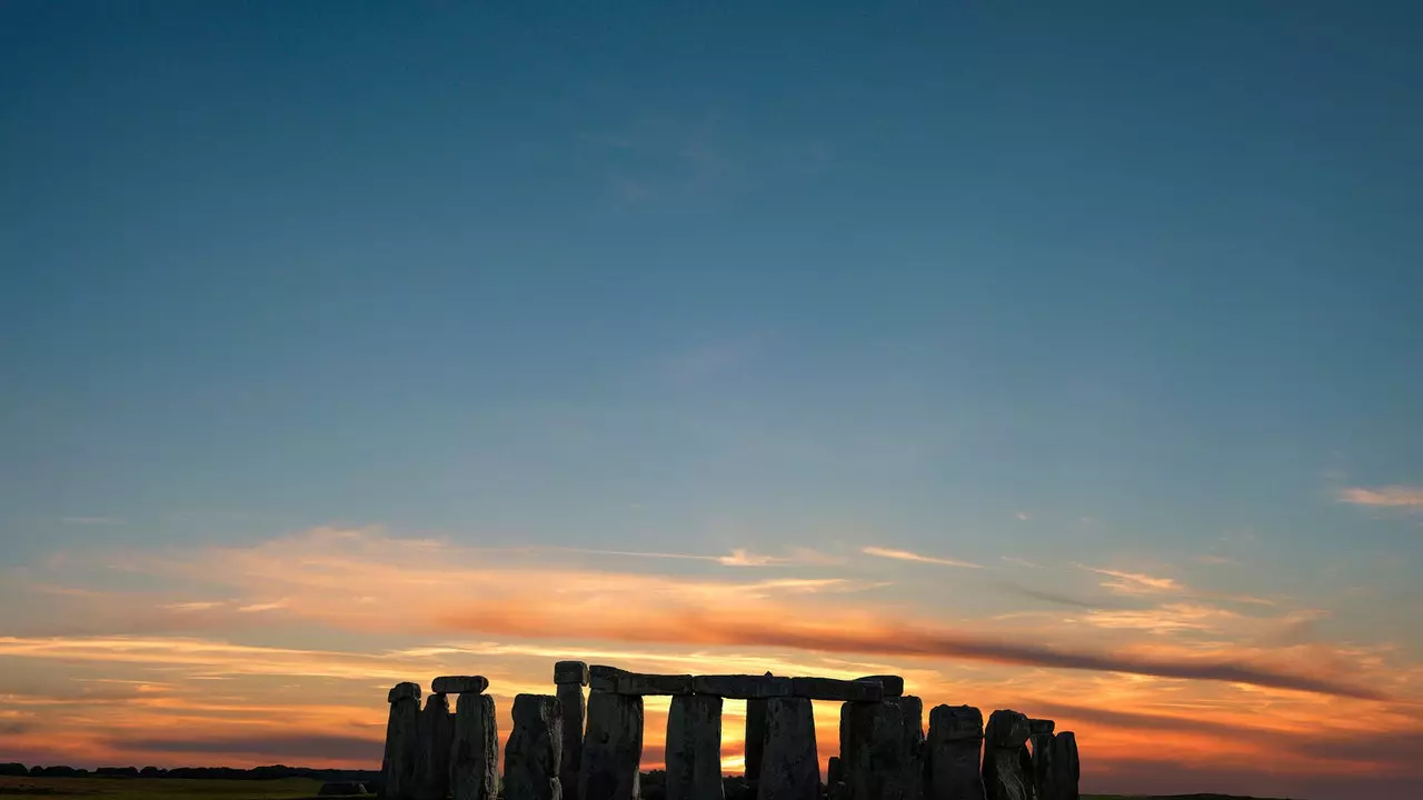 Iż-żmien tiegħi fi Stonehenge: hekk għext il-lejl (surreali) tas-solstizju tas-sajf