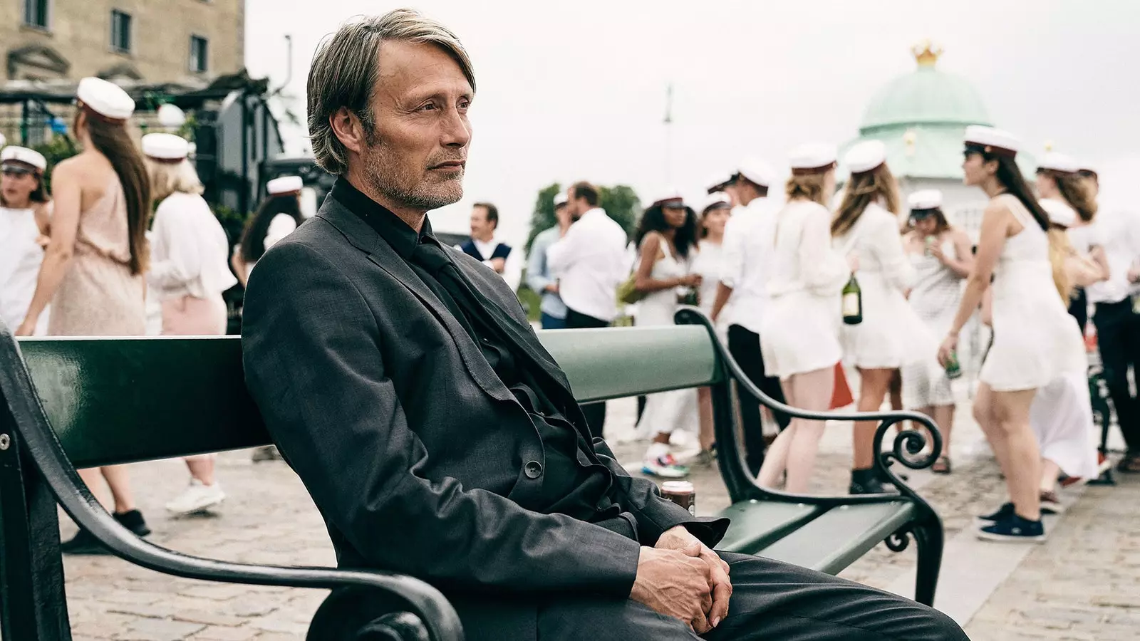 Rawnd ieħor Mads Mikkelsen