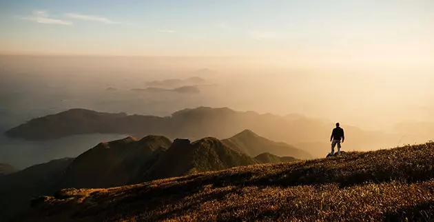 Lantau ကျွန်းလို နေရာမျိုးတွေမှာ ပျောက်ချင်နေလိမ့်မယ်။