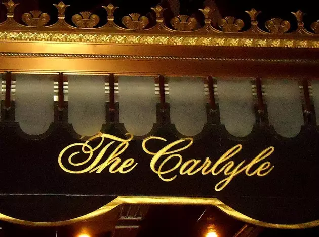 Café Carlyle met in de hoofdrol Hannah en haar zussen