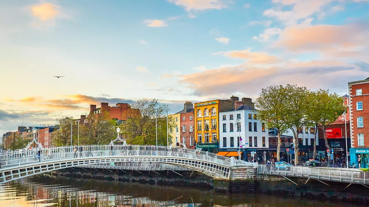 Travel notebook: Dublin or the portrait of the red-haired capital