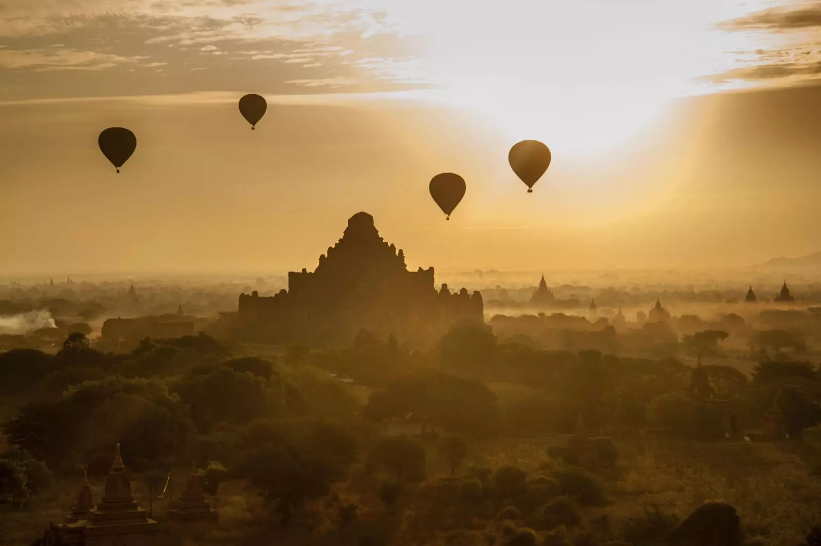 Bagan của Myanmar.