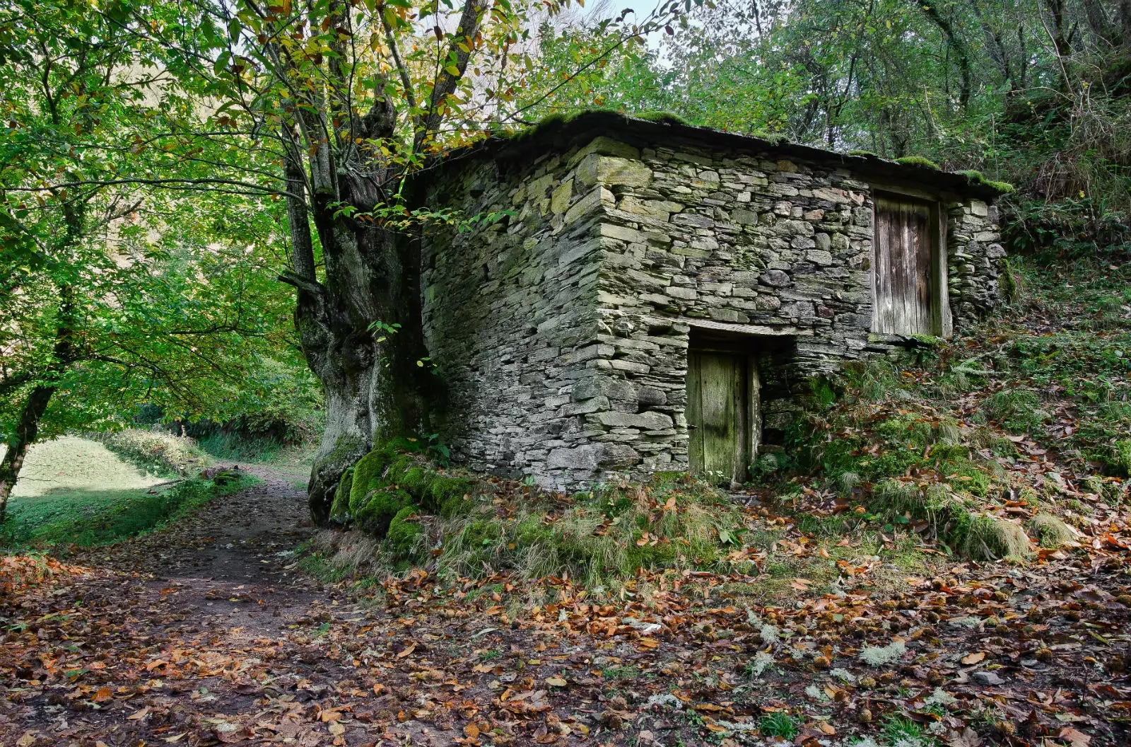 A serra das aldeias de ardósia.