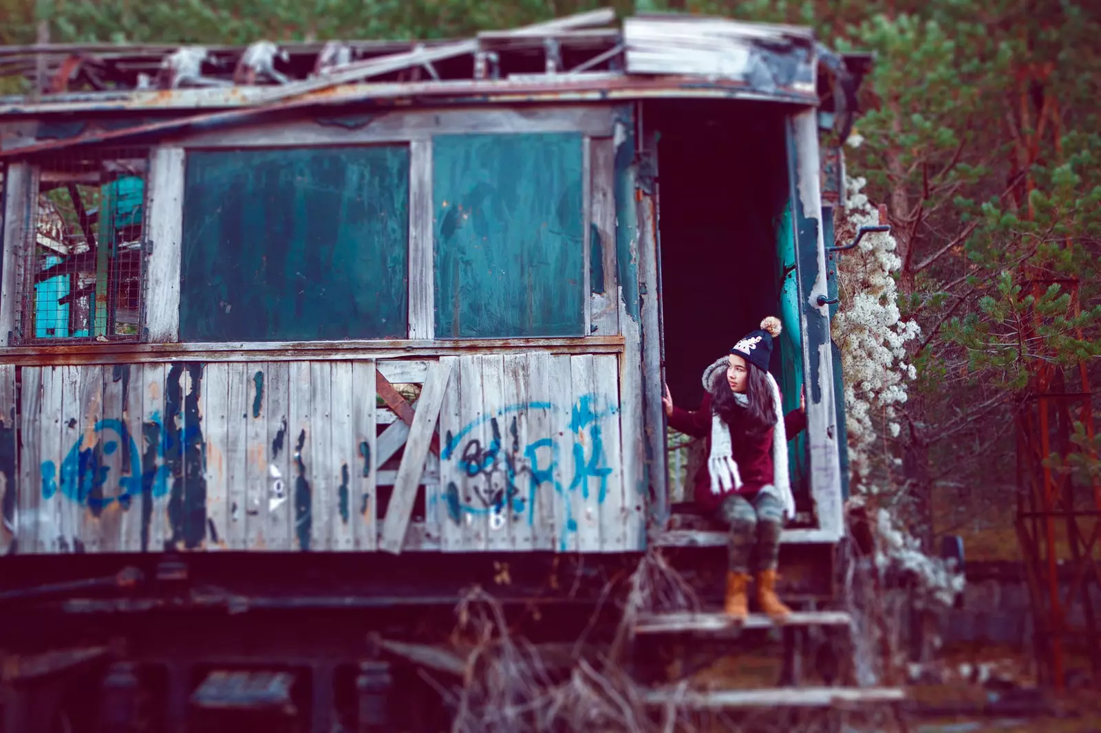 Trains abandonnés sur les côtés des voies