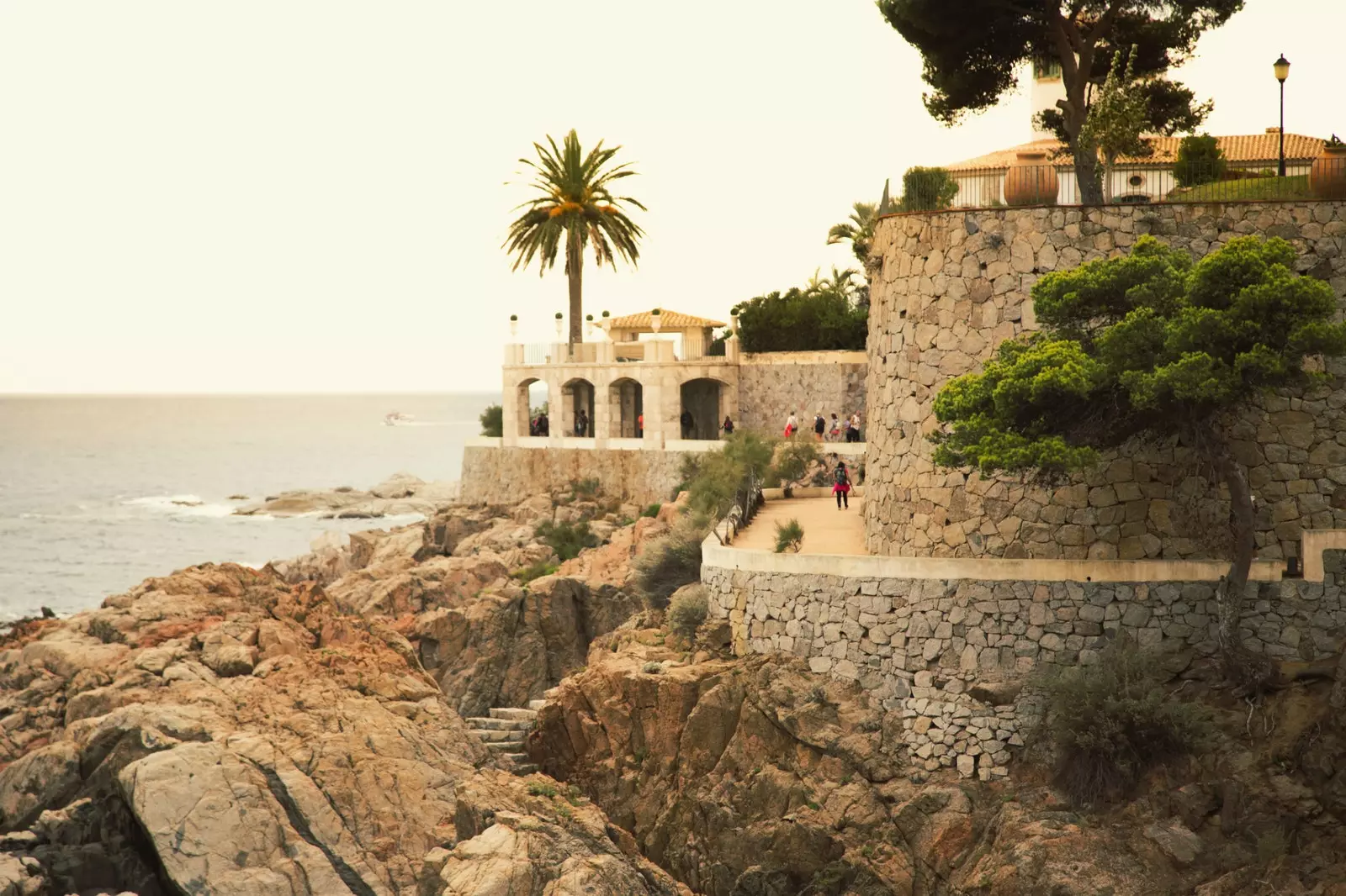 Camino de Ronda civilinė gvardija naudojo jūrų sienai kontroliuoti ir kontrabandai užkirsti kelią.