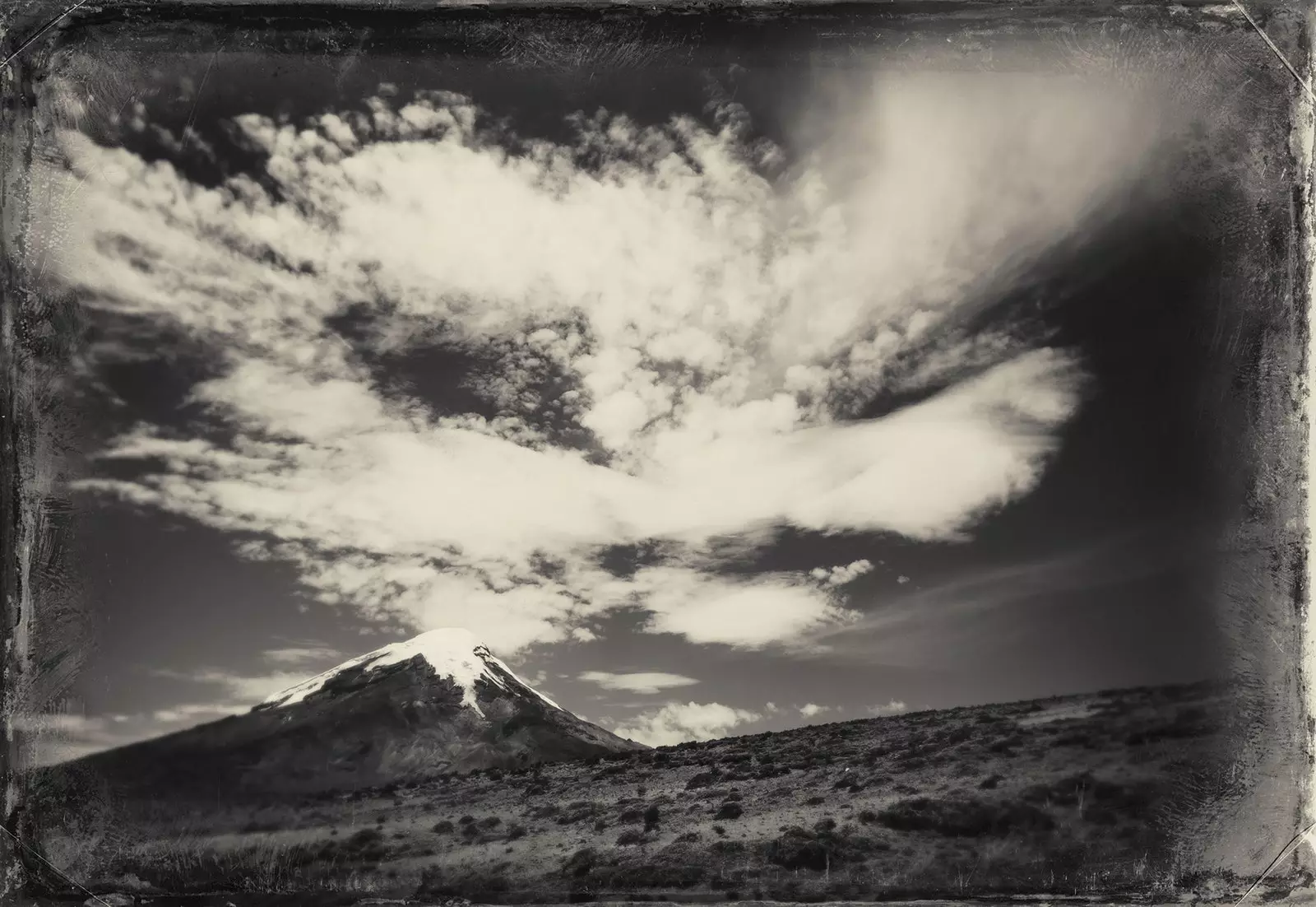 The conditions that the climber faces sometimes prevent reaching the summit as happened to Humboldt in Chimborazo.