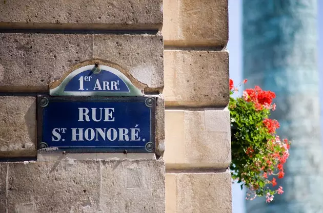 패션의 중심지인 rue Saint Honor