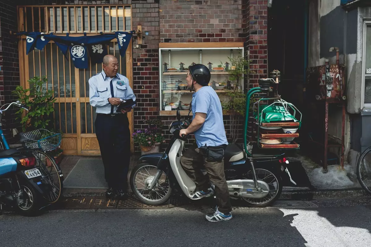 The life of the Japanese delivery man