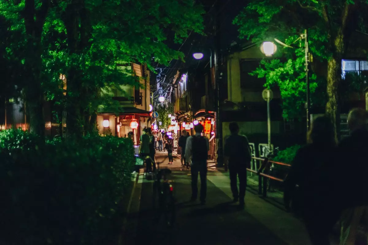 Traceer de route die je in Kyoto wilt doen voordat je de straten ingaat