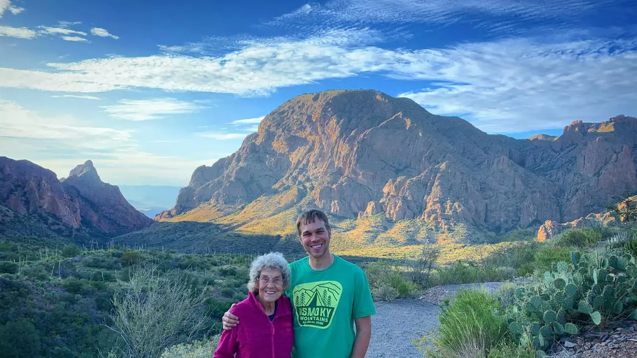 Brad e sua nonna hanno visitato 49 parchi nazionali negli Stati Uniti