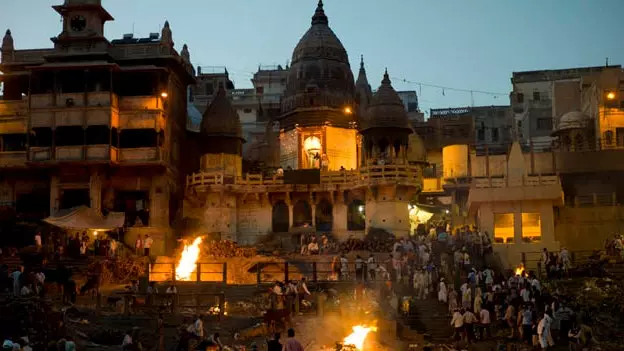 Varanasi és a halál előtti tisztelgés