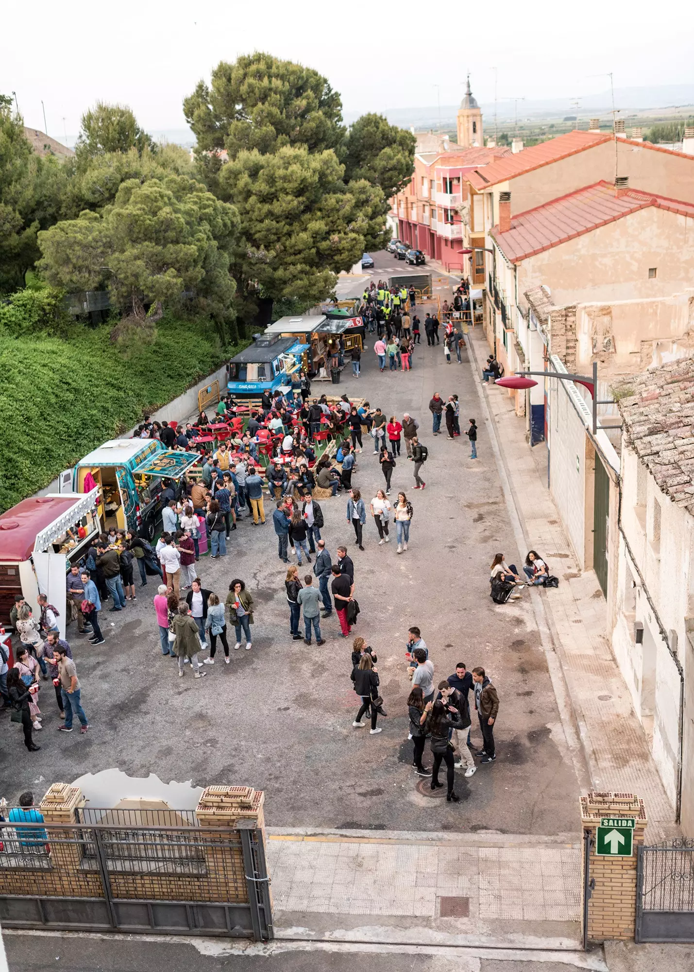 Območje tovornjakov s hrano festivala Estaciones Sonoras de Cascante