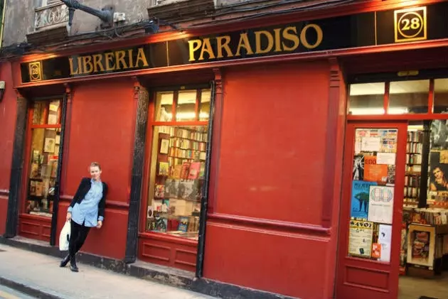 Paradise Bookstore