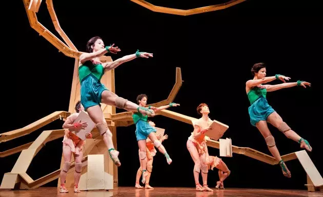 The Deborah Colker Dance Company представляє Тетяну.