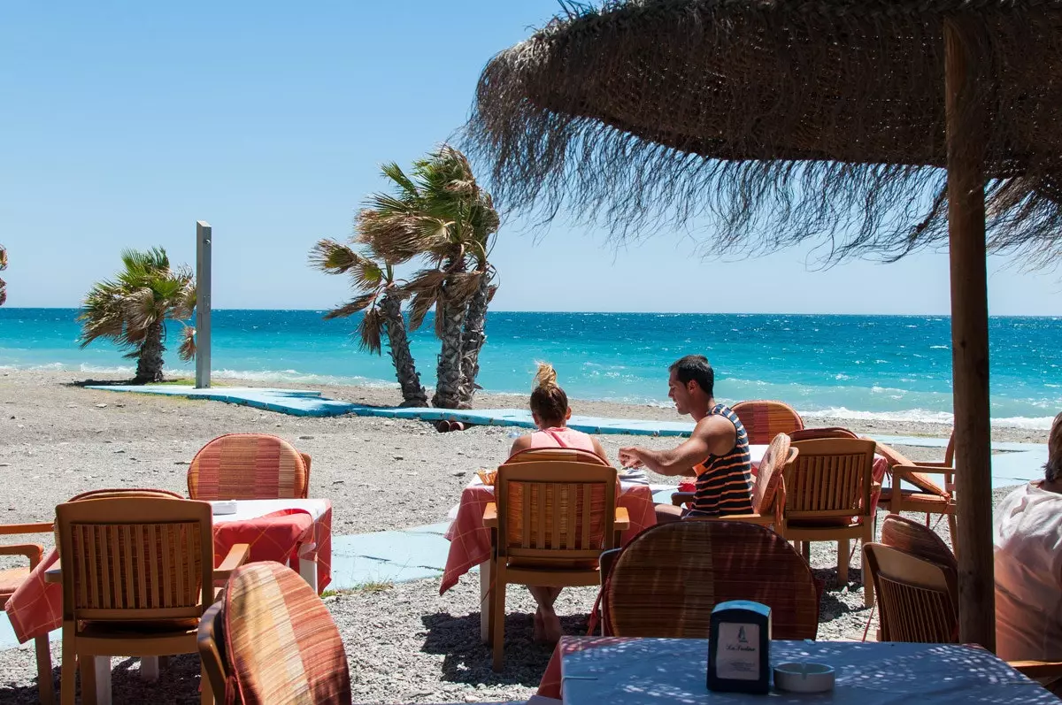 Hlutir sem við ættum aldrei að líta framhjá á strandbar