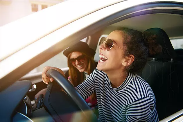 Avec votre meilleur ami, chaque moment est une cause de rire et de célébration