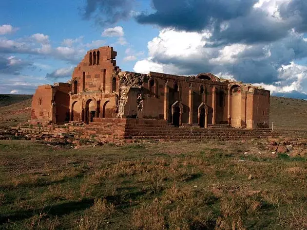 Voici ce qui reste de l'impressionnant temple Yererouk