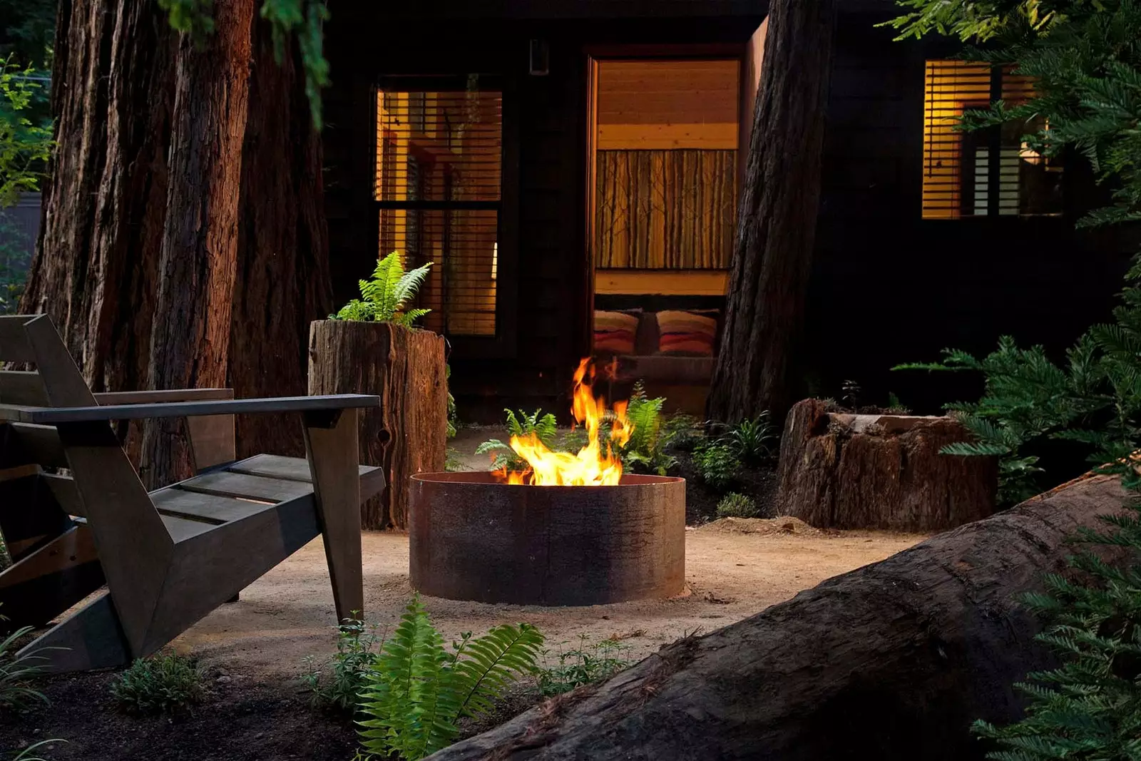 bonfire on the porch of the Glen Oaks Big Sur motel