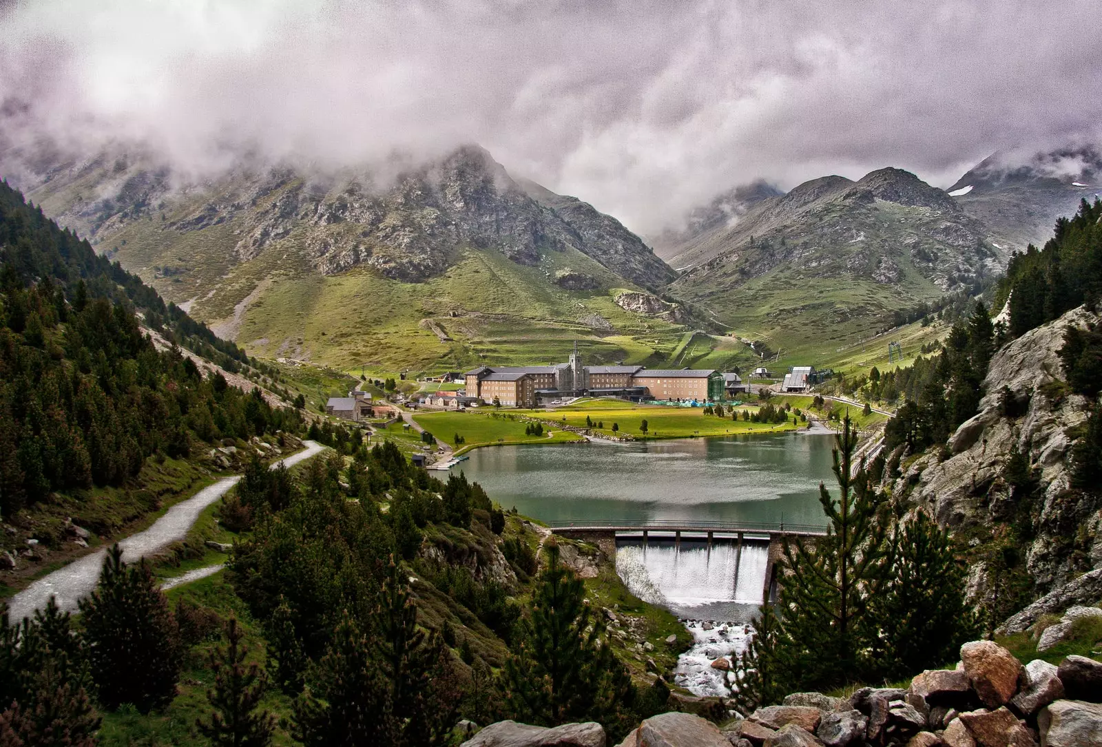 Dolina Núria jest idealna na trekking.