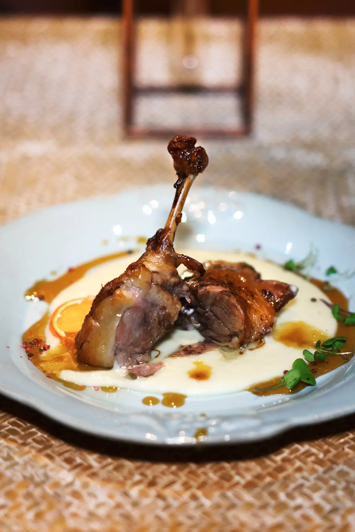 Rolenka duck confit-ի աստղային ուտեստներից մեկը