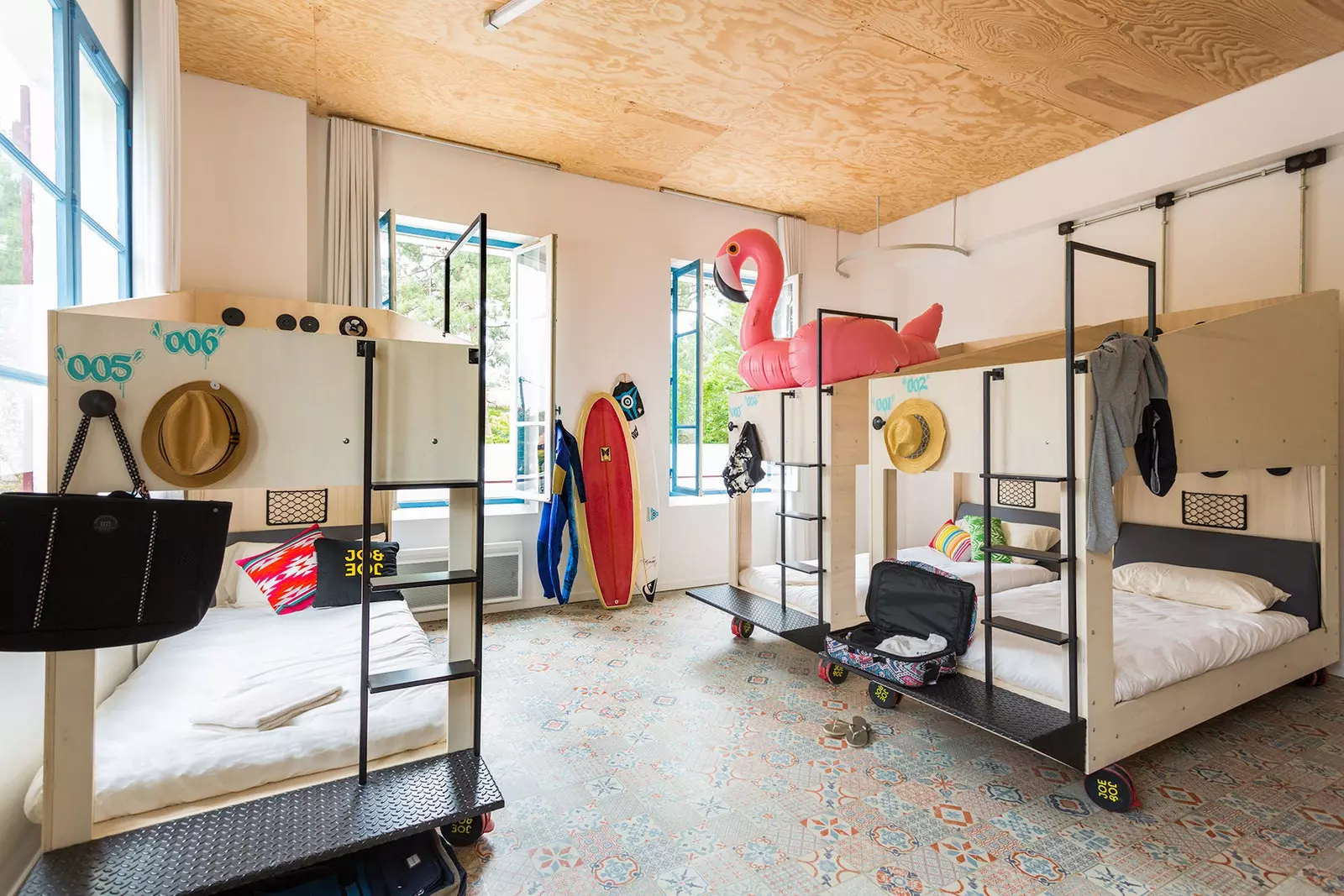 I survived a millennial neohostel