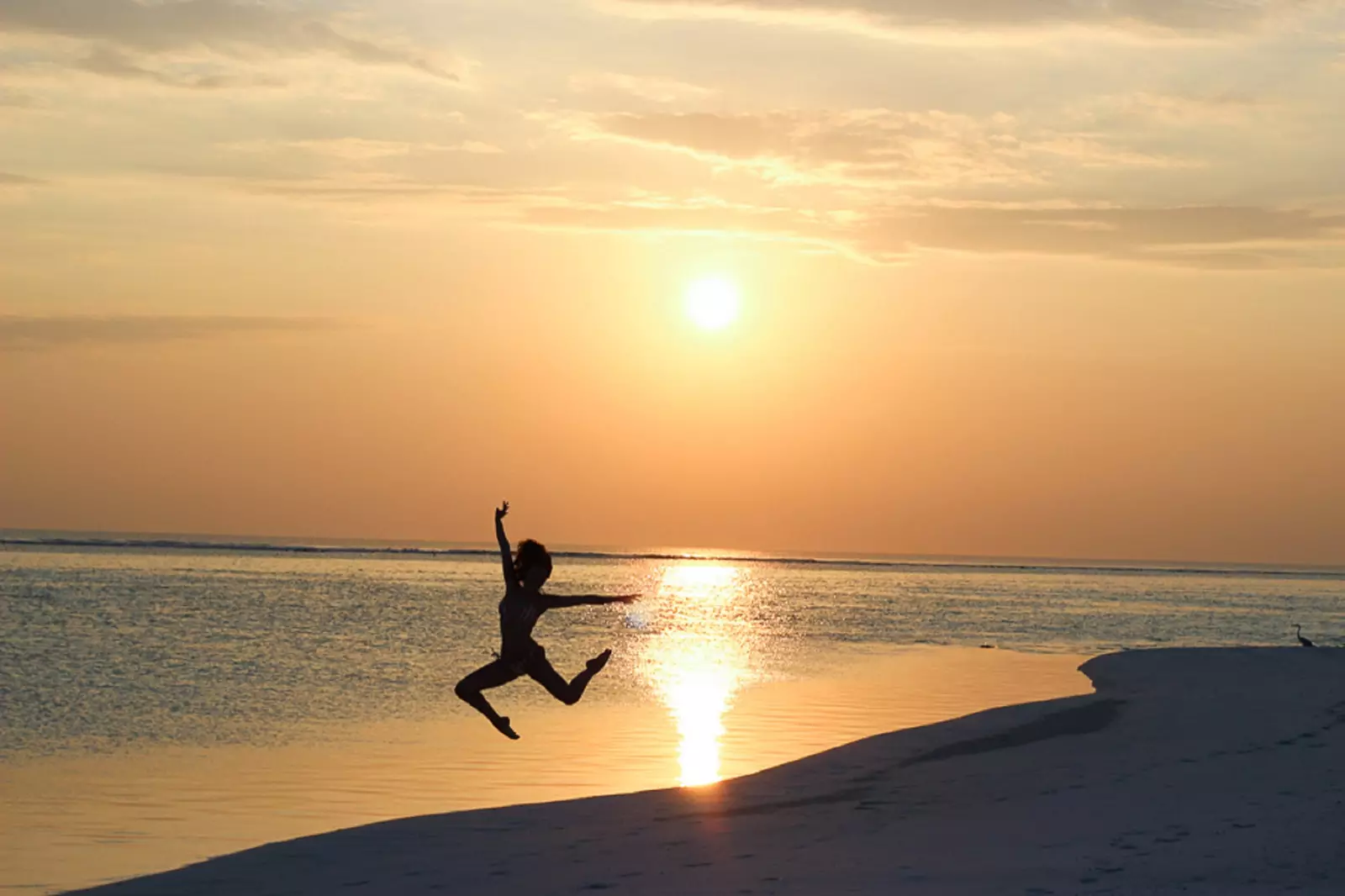 Zachód słońca na wyspie Conrad Maldives Rangali