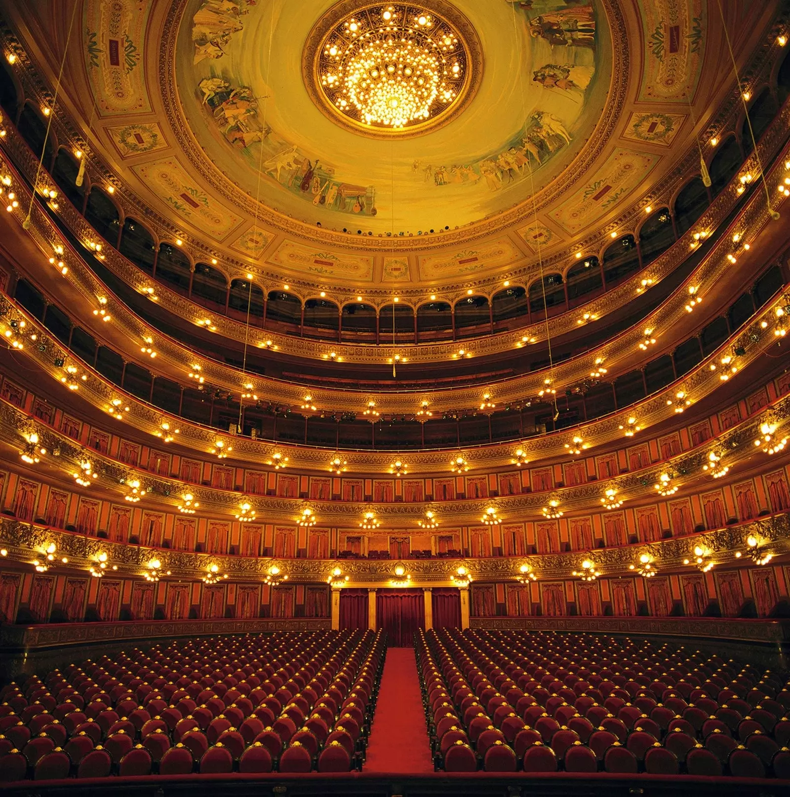 Interiér majestátního Teatro Colón