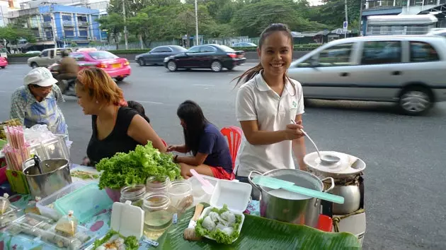 comida de rua bangkok