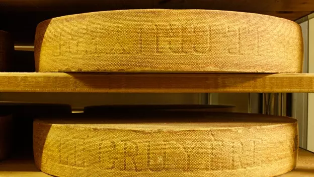 Gastro Rally of Gruyère cheese: the taste of holes