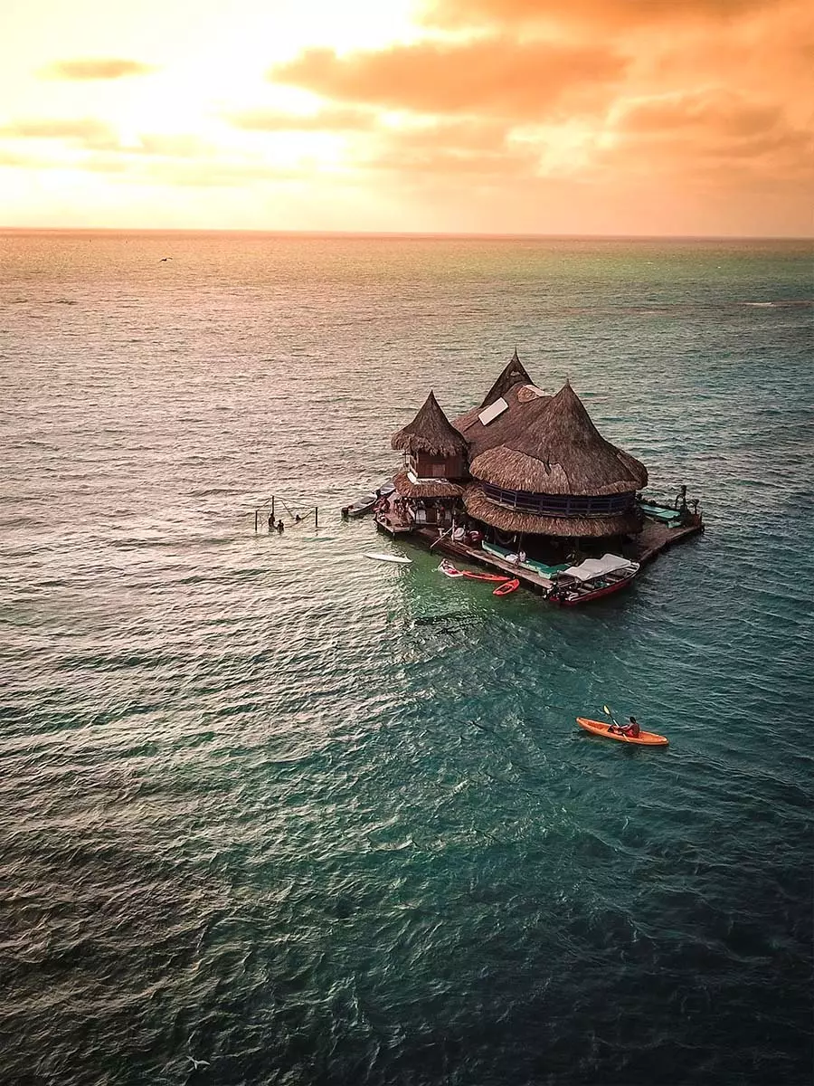 hostel colombia House on the Water