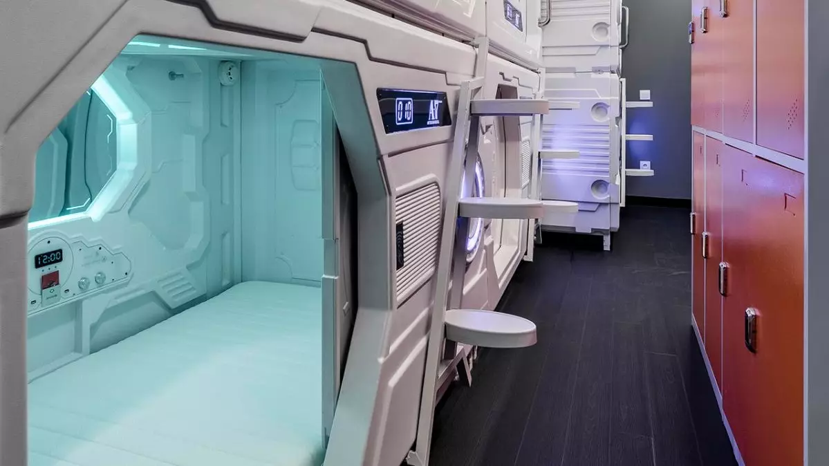 Sciencefictioncapsules in het meest futuristische hostel van Madrid