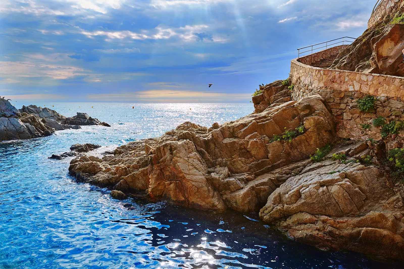 Camí de Ronda den Dram vun der Costa Brava zu Fouss