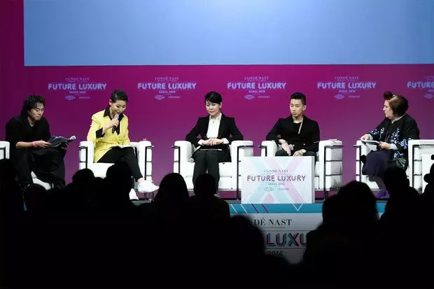 Jay Park Lee Jiyoon Sangmin Bae và SungJoo Kim trò chuyện với Menkes về ảnh hưởng của 'KCulture'