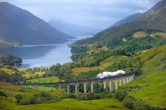 Jembatan Glenfinnan yang tak terlupakan