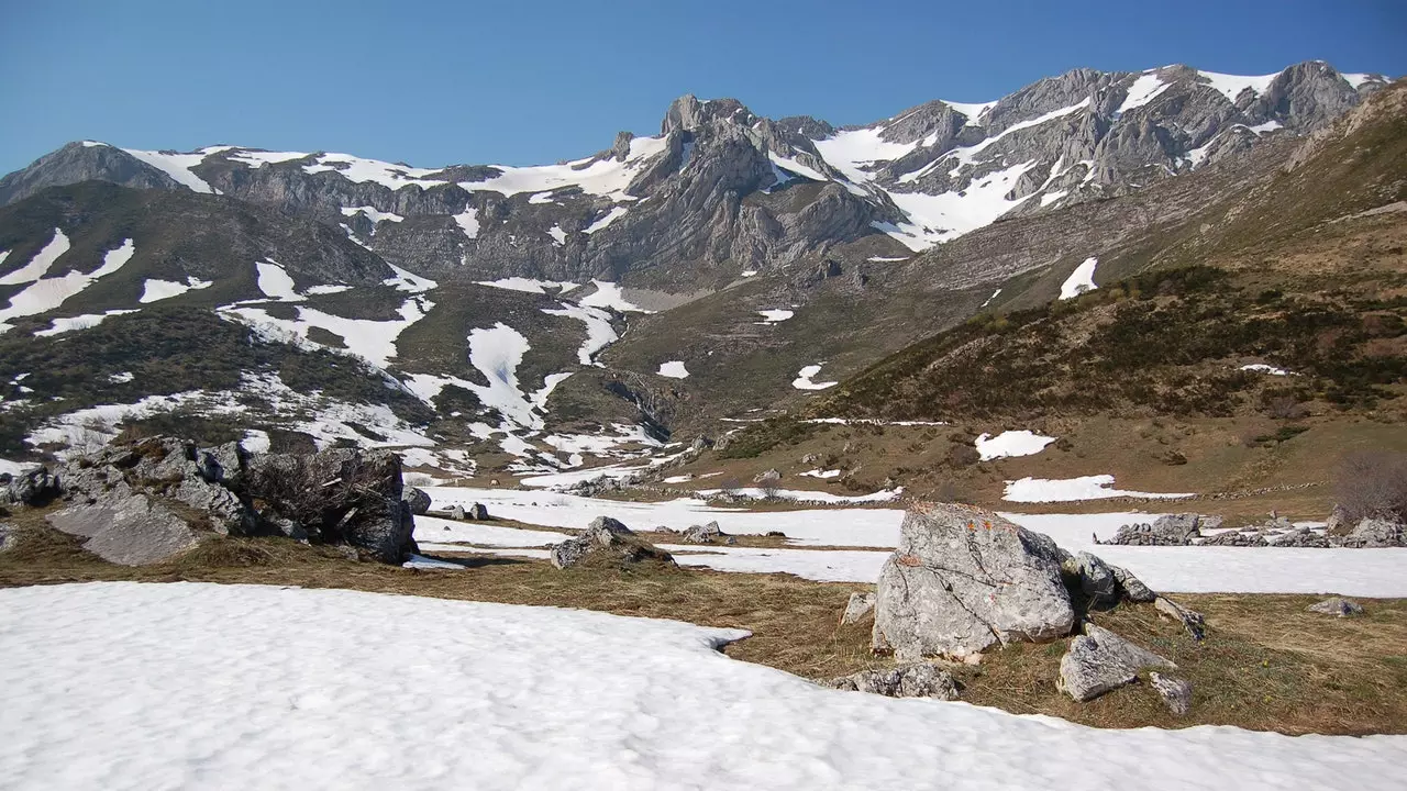 Fiind în Babia (și iarna): o escapadă cu zăpadă și șemineu