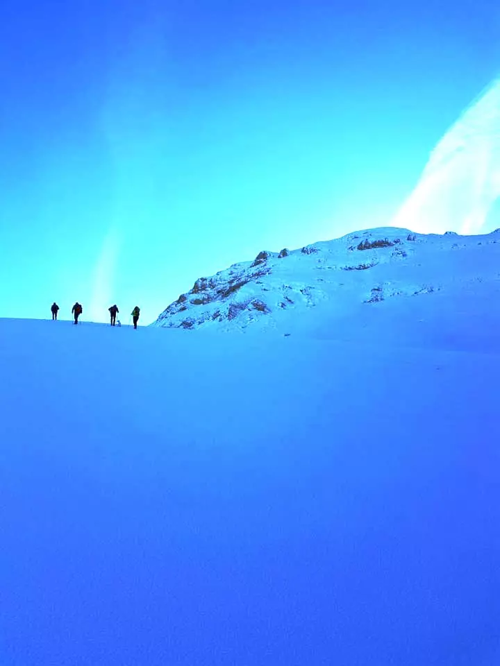 Babia'nın kardan korunmak için yeni bacasını sulayın