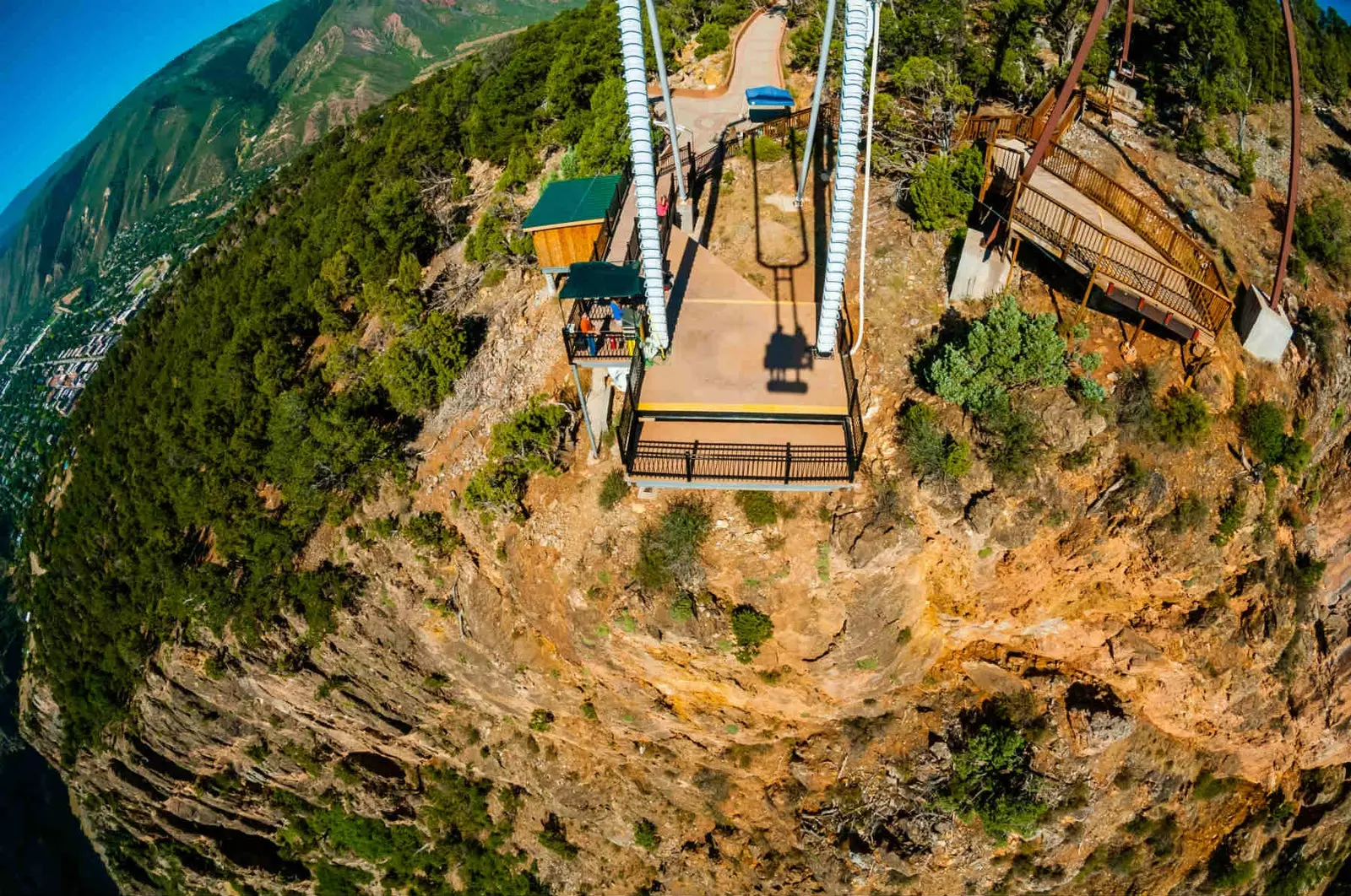 Giant Canyon Swing misschien wel de meest indrukwekkende schommel ter wereld