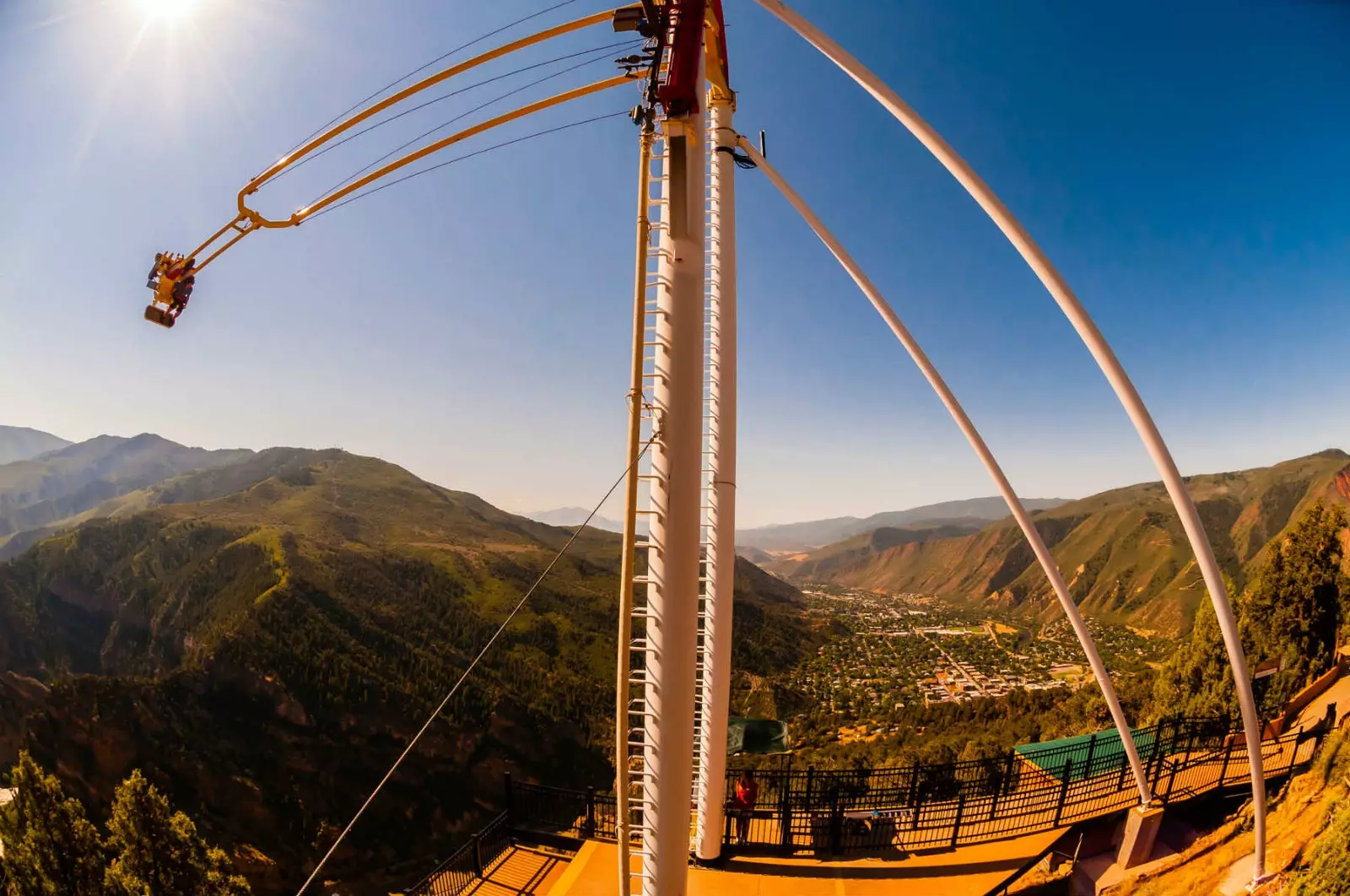 Giant Canyon Swing possivelmente o balanço mais impressionante do mundo