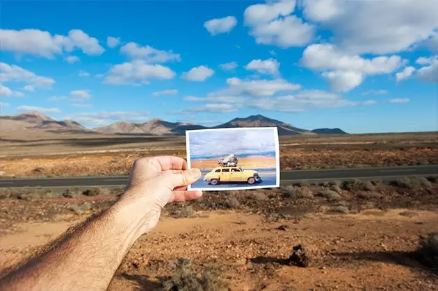 Wie groß würden die Fotos Ihrer letzten Reise nacheinander einnehmen?