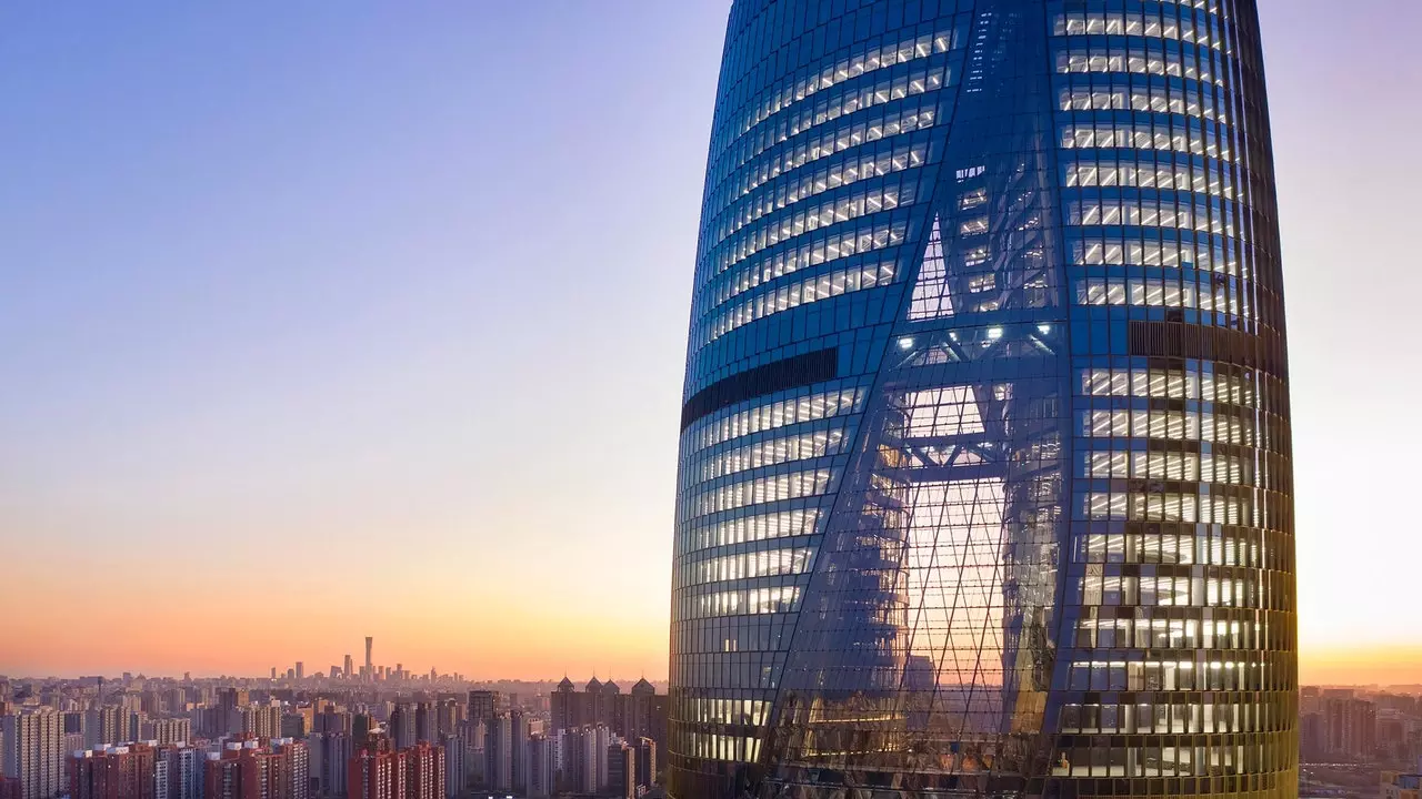 Leeza SOHO: Dem Zaha Hadid säin impressionante Wolkenkratzer zu Peking