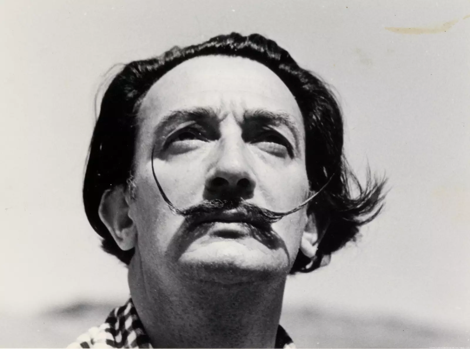 Dalí va establir llaços amb diversos pobles de la Costa Brava deixant un llegat únic.