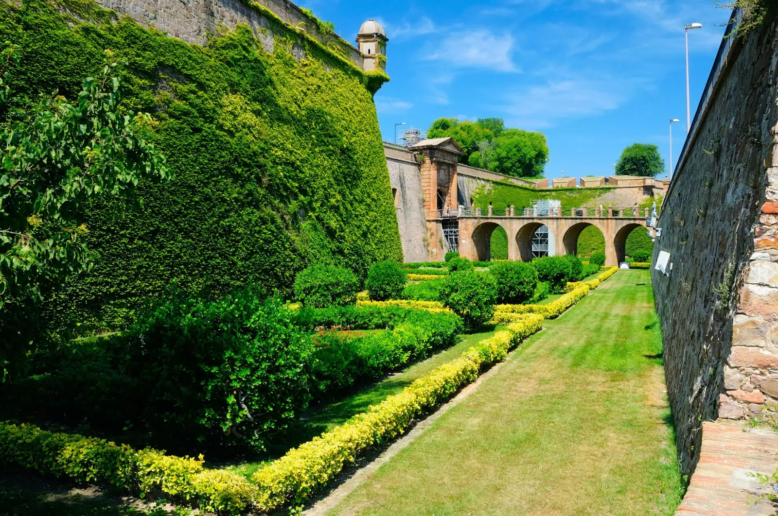 It's time to return to Montjuïc Castle