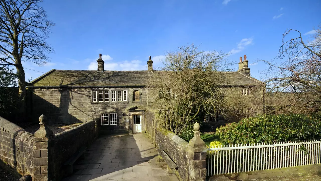 Voulez-vous la maison de 'Wuthering Heights' ? maintenant vous pouvez l'acheter